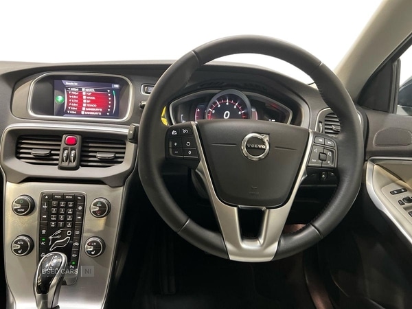 Used Volvo V40 2018 for sale - 77538854: Photo 11