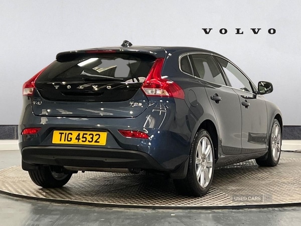 Used Volvo V40 2018 for sale - 77538854: Photo 2