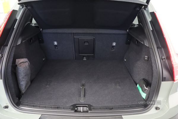 Used Volvo XC40 2024 for sale - 76095316: Photo 17