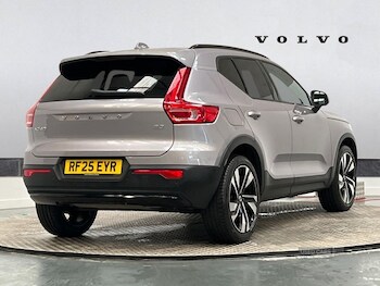 Used Volvo XC40 2025 for sale - 79034649: Photo