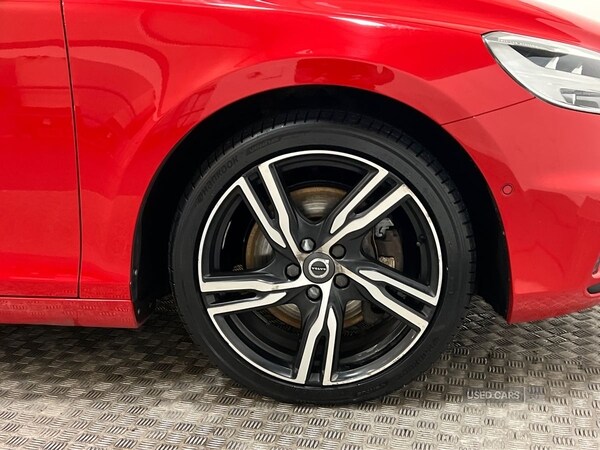 Used Volvo V40 2016 for sale - 76271237: Photo 10