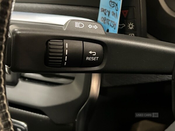 Used Volvo V40 2016 for sale - 76271237: Photo 29