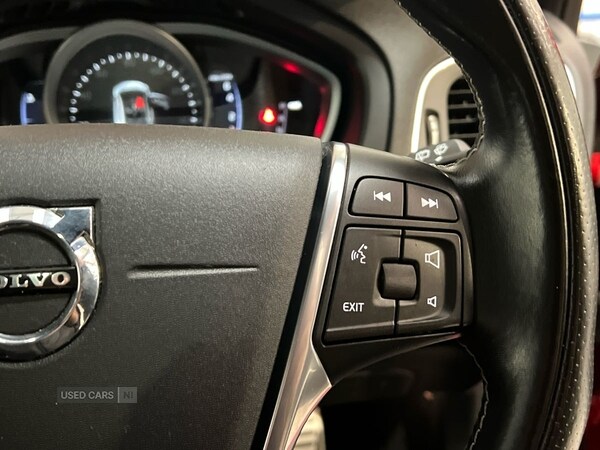 Used Volvo V40 2016 for sale - 76271237: Photo 30