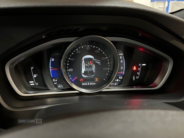 Used Volvo V40 2016 for sale - 76271237: Photo 31