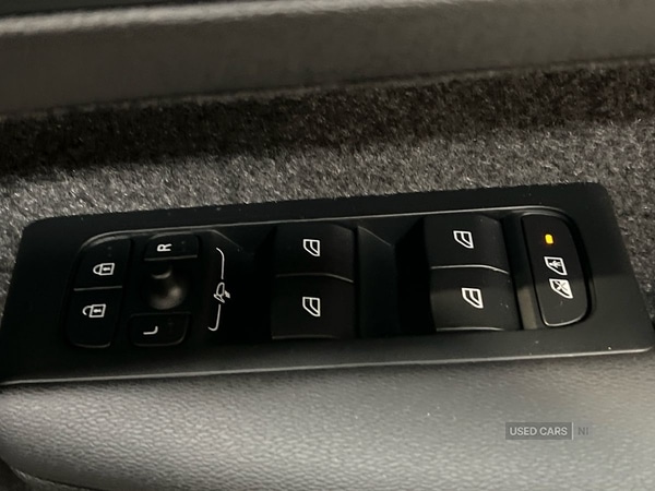 Used Volvo XC40 2025 for sale - 77156889: Photo 33