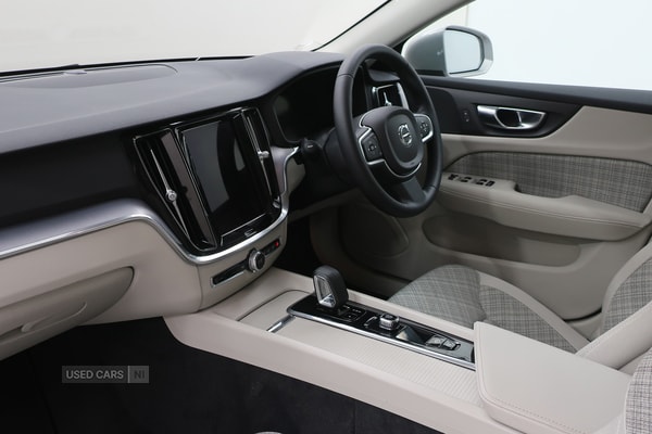 Used Volvo V60 2023 for sale - 75187688: Photo 12
