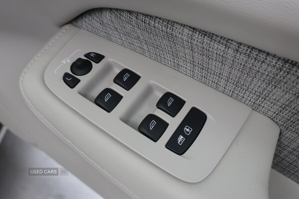 Used Volvo V60 2023 for sale - 75187688: Photo 17