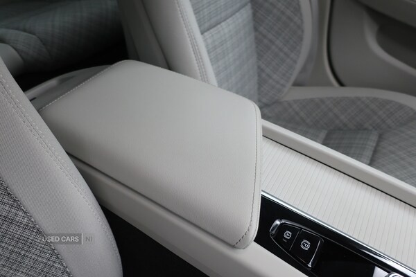 Used Volvo V60 2023 for sale - 75187688: Photo 20