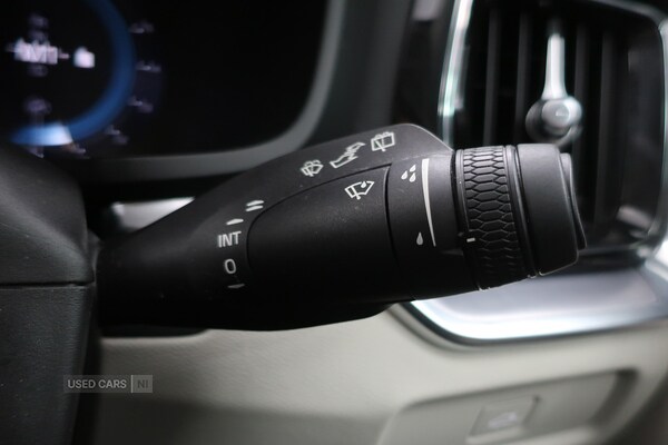 Used Volvo V60 2023 for sale - 75187688: Photo 32
