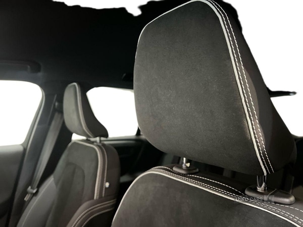 Used Volvo XC40 2025 for sale - 76802925: Photo 17