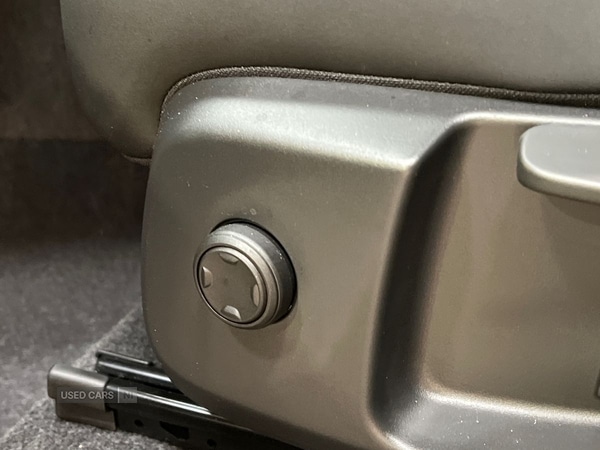 Used Volvo XC40 2025 for sale - 76621204: Photo 25