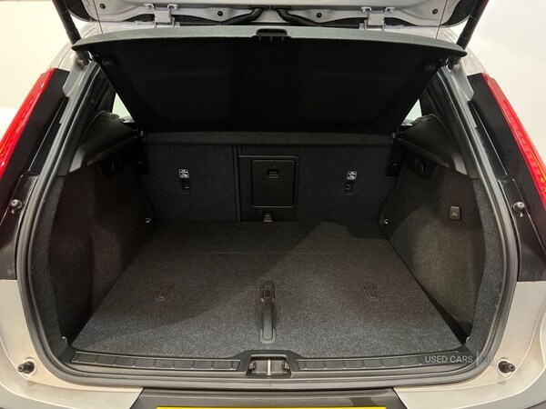 Used Volvo XC40 2023 for sale - 78215348: Photo 14