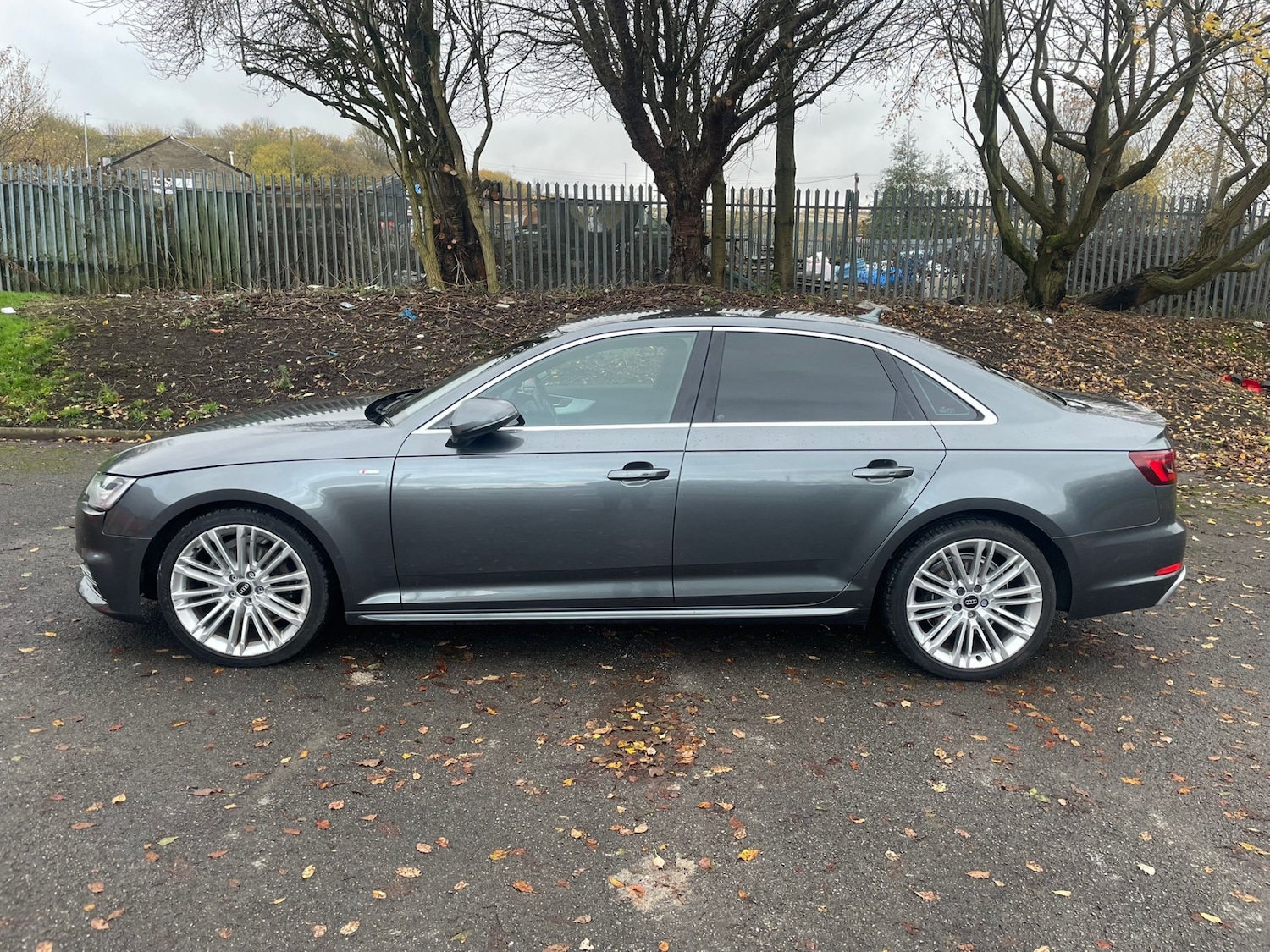 Used Audi A4 2019 for sale - 77053135: Photo 4