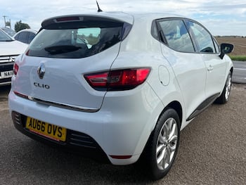 Used Renault Clio 2016 for sale - 79830740: Photo