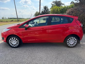 Used Ford Fiesta 2015 for sale - 79645805: Photo