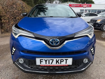 Used Toyota C-HR 2017 for sale - 79577324: Photo