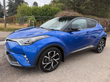Used Toyota C-HR 2017 for sale - 79577324: Photo