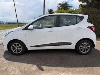 Used Hyundai i10 2015 for sale - 79285432: Photo