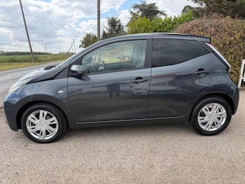 Used Toyota AYGO 2014 for sale - 79608962: Photo