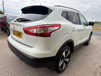 Used Nissan Qashqai 2016 for sale - 79316276: Photo