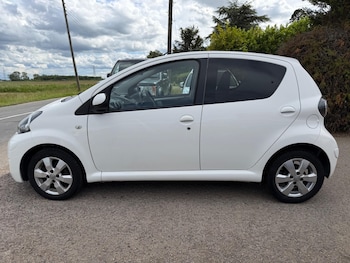 Used Toyota AYGO 2012 for sale - 79285430: Photo