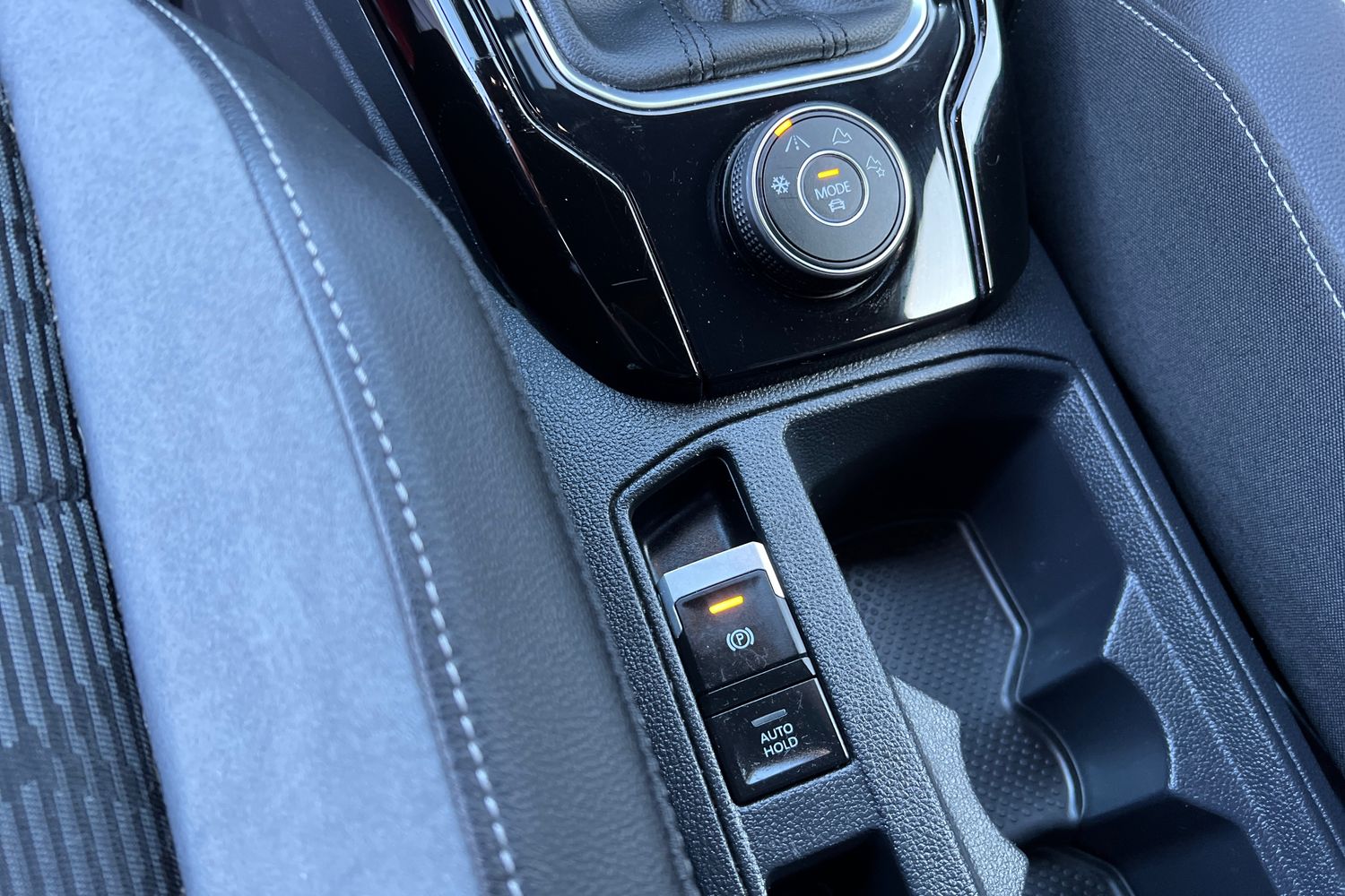 Used Volkswagen T-Roc 2023 for sale - 77499726: Photo 12