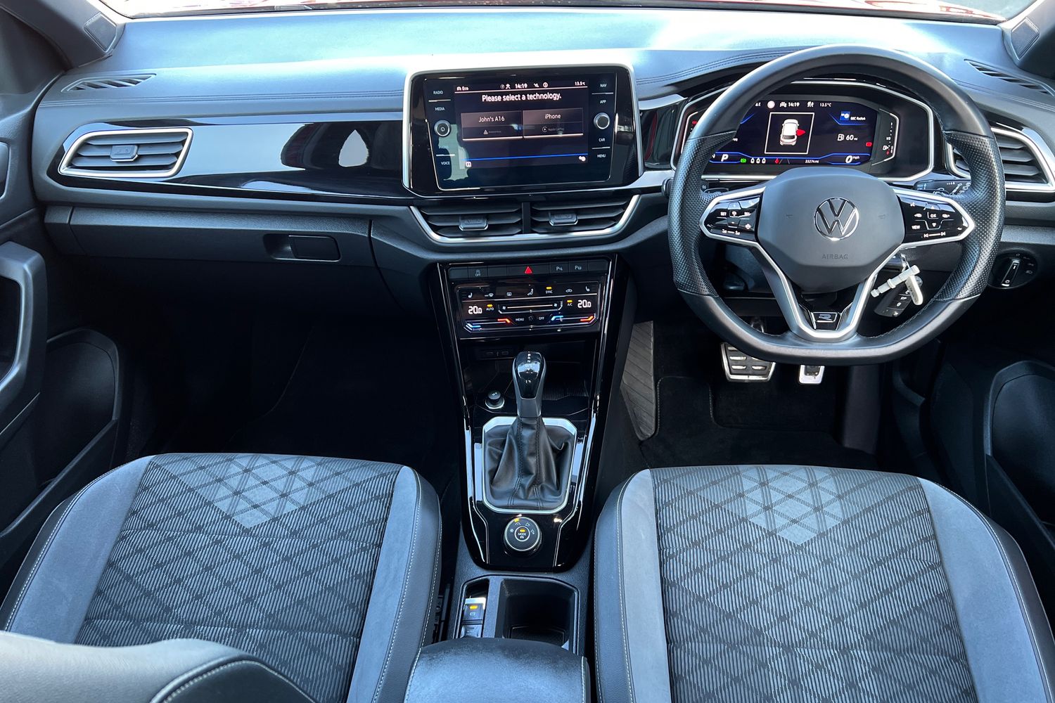 Used Volkswagen T-Roc 2023 for sale - 77499726: Photo 18