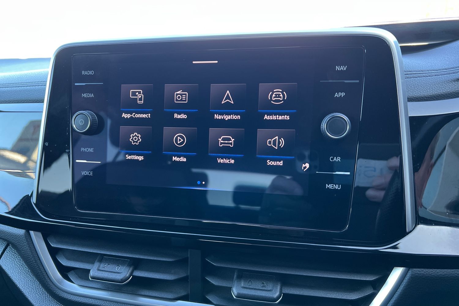 Used Volkswagen T-Roc 2023 for sale - 77499726: Photo 30