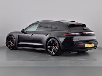 Used Porsche Taycan 2021 for sale - 77786169: Photo