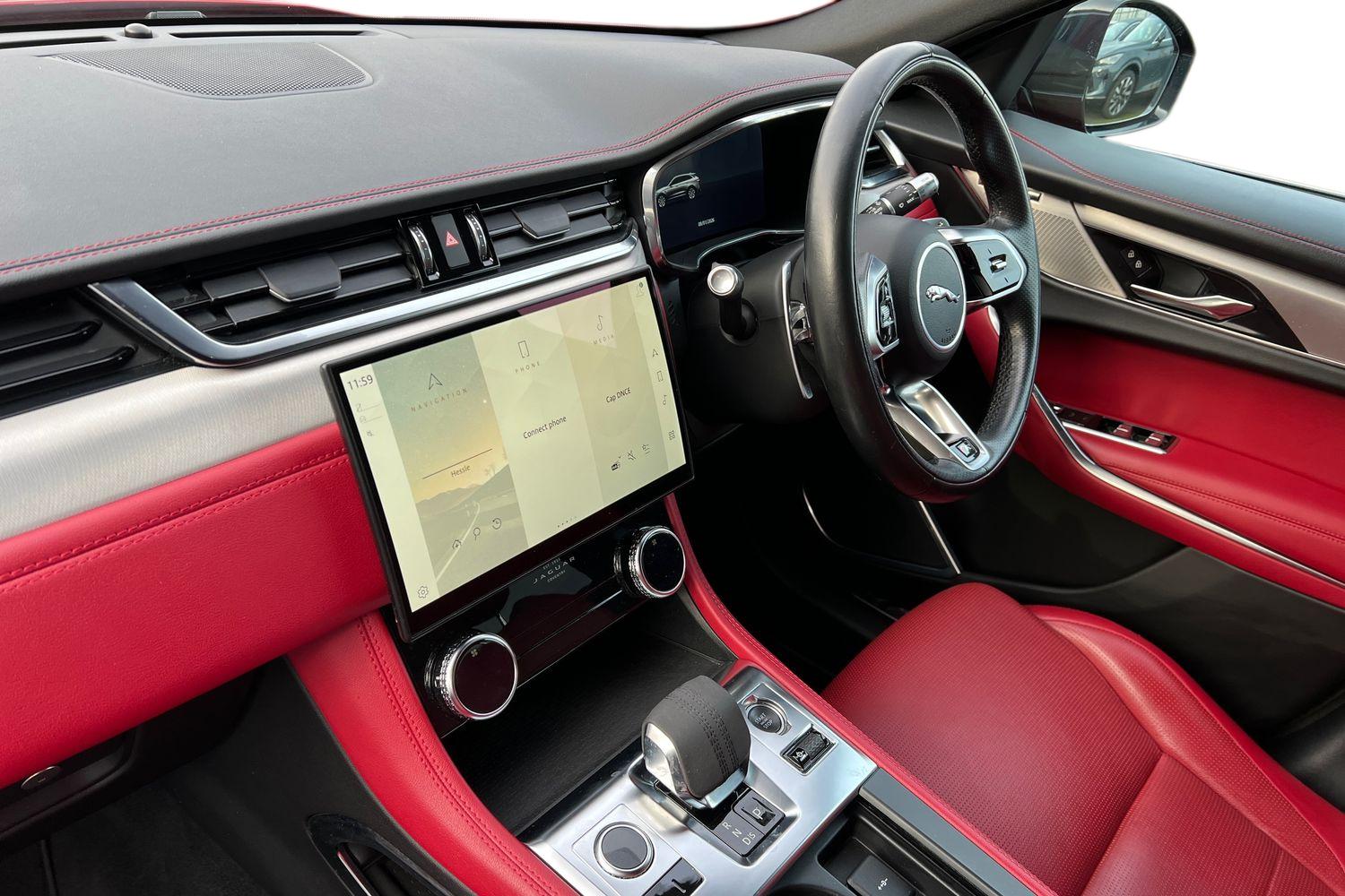 Used Jaguar F-Pace 2021 for sale - 77137715: Photo 2