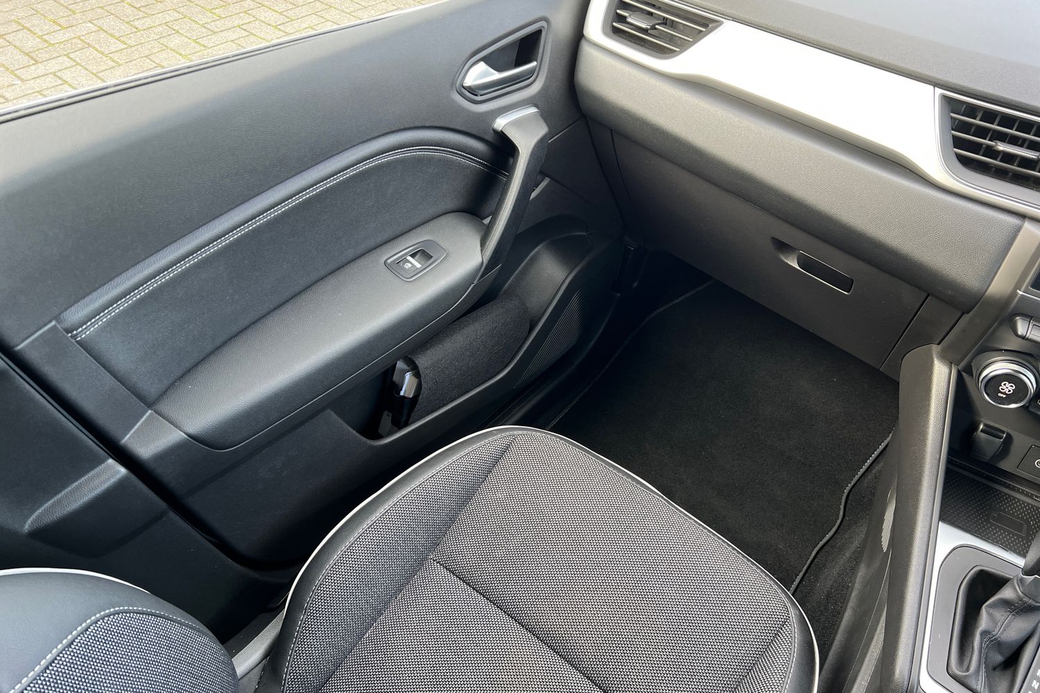 Used Renault Captur 2024 for sale - 76683906: Photo 17