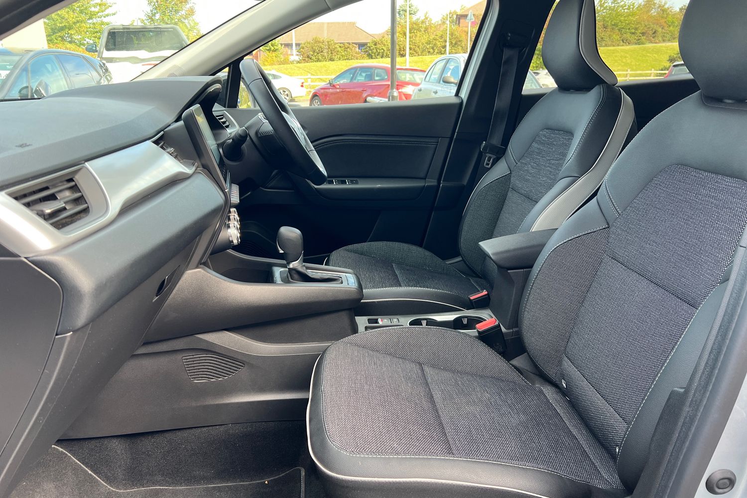 Used Renault Captur 2024 for sale - 76683906: Photo 21