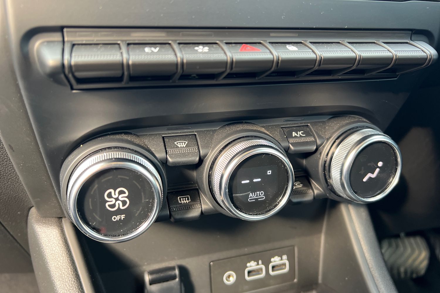 Used Renault Captur 2024 for sale - 76683906: Photo 25