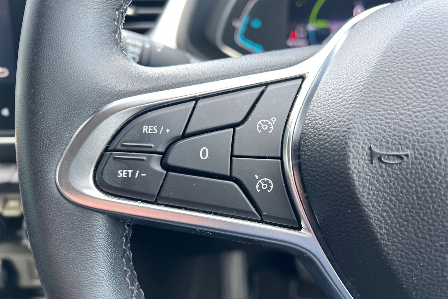 Used Renault Captur 2024 for sale - 76683906: Photo 31