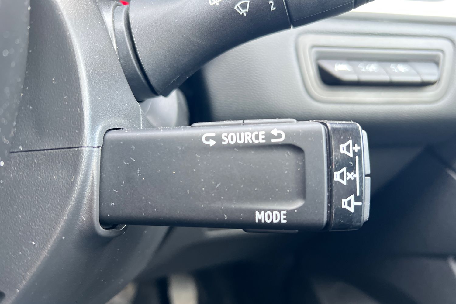 Used Renault Captur 2024 for sale - 76683906: Photo 33