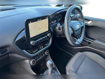 Used Ford Fiesta 2018 for sale - 78123105: Photo