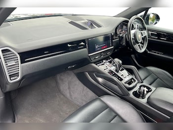 Used Porsche Cayenne 2020 for sale - 79389056: Photo