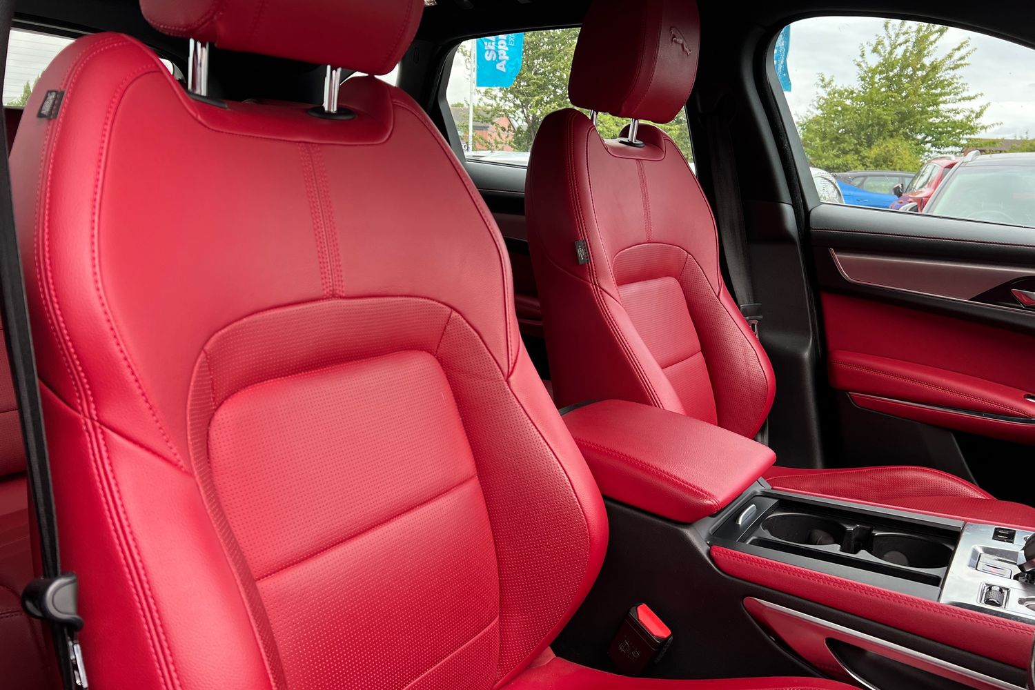 Used Jaguar F-Pace 2021 for sale - 76683874: Photo 11