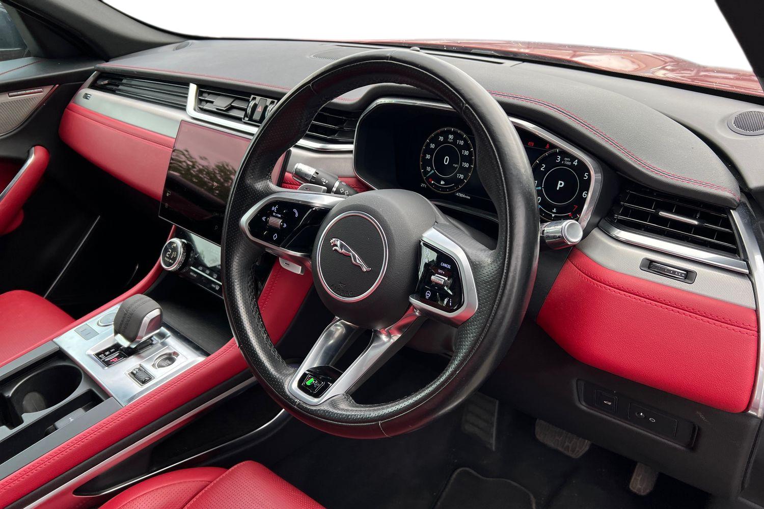 Used Jaguar F-Pace 2021 for sale - 76683874: Photo 6