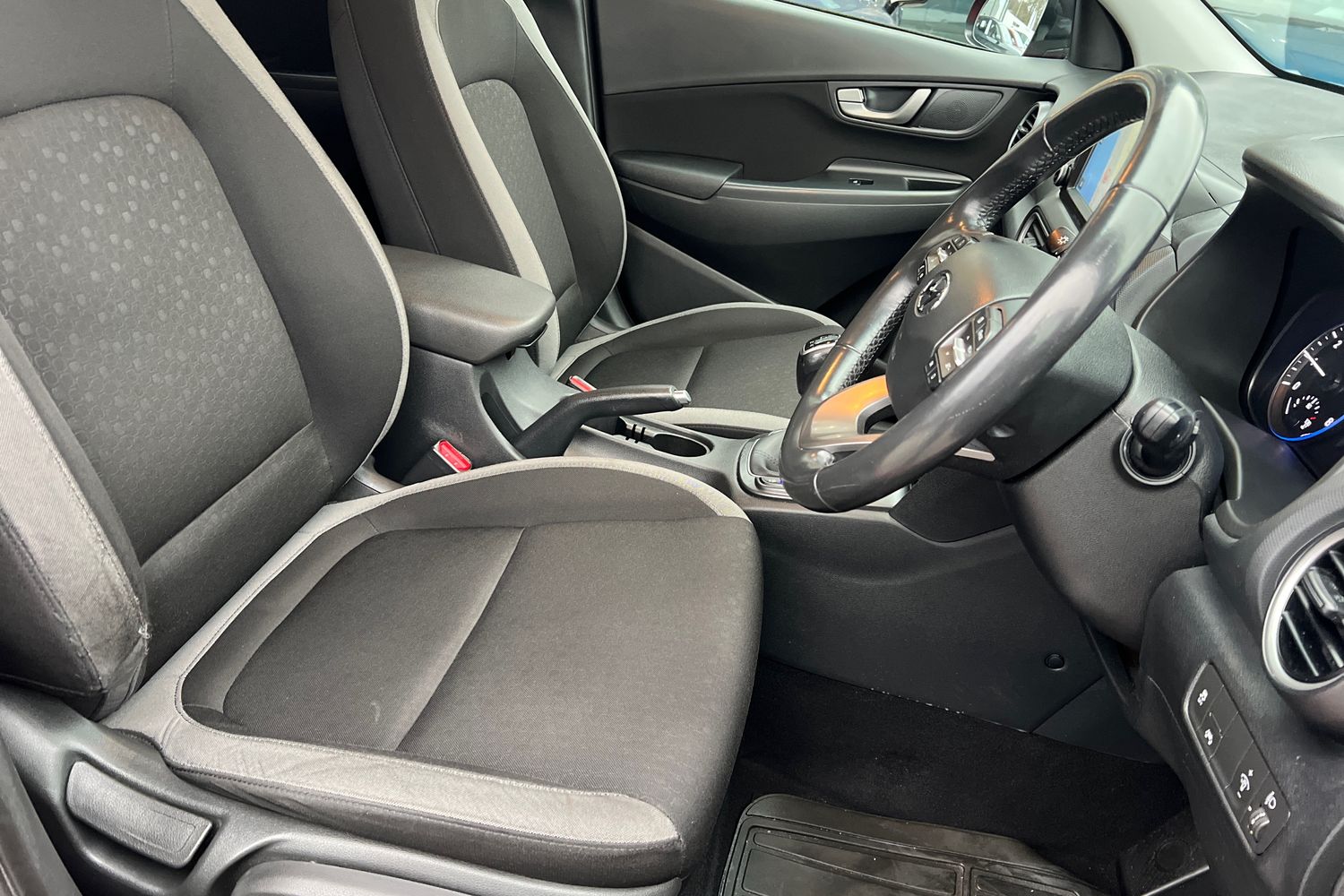 Used Hyundai KONA 2018 for sale - 77581200: Photo 18