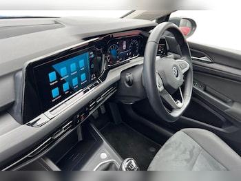 Used Volkswagen Golf 2021 for sale - 78055250: Photo