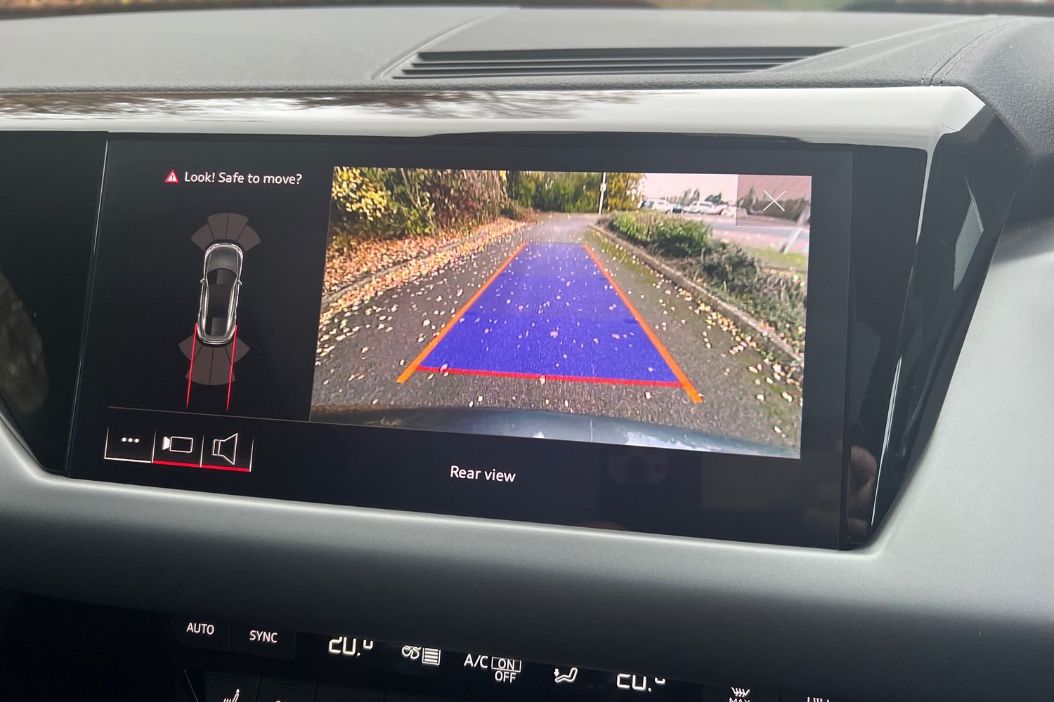 Used Audi e-tron GT 2023 for sale - 76683926: Photo 30