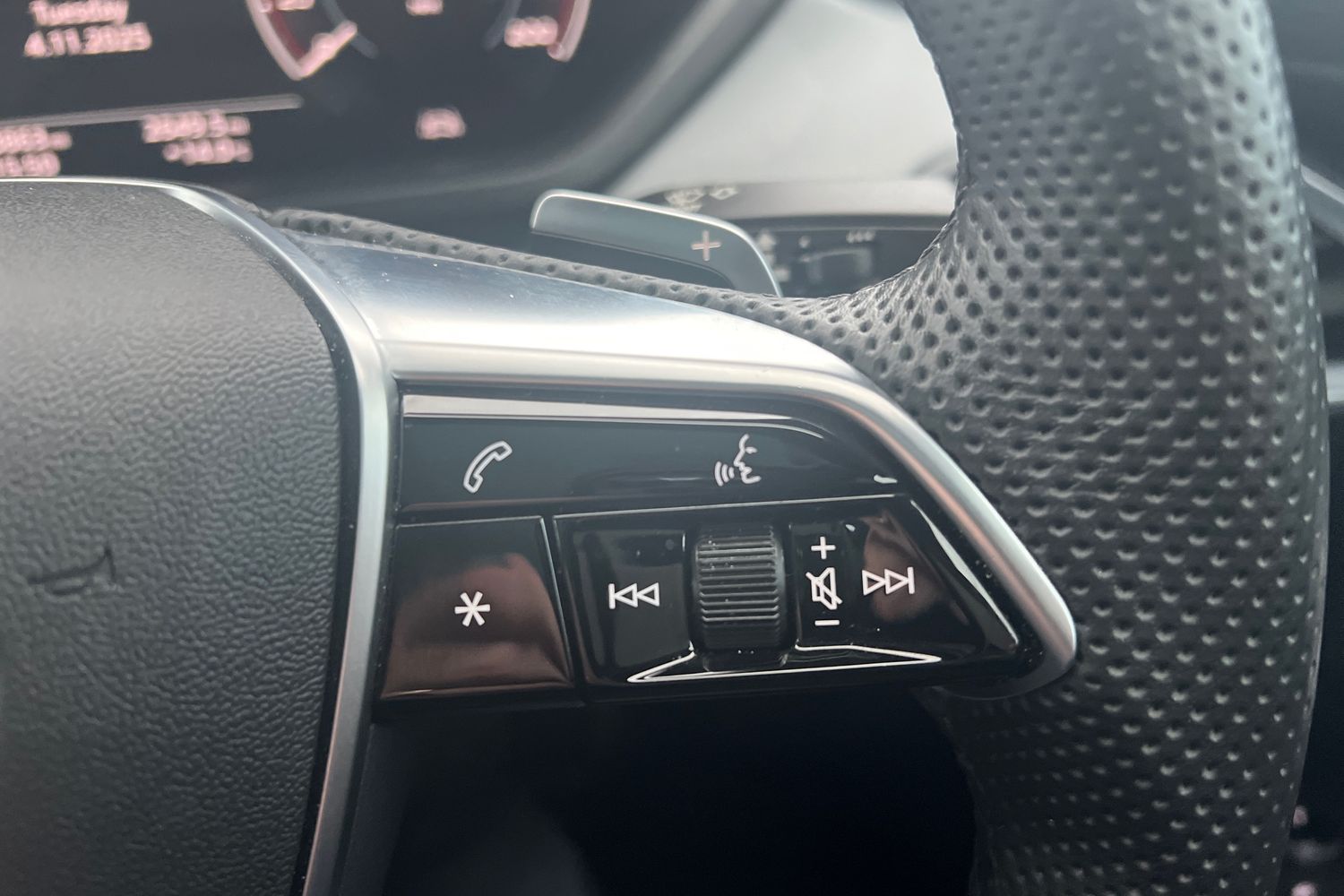 Used Audi e-tron GT 2023 for sale - 76683926: Photo 32