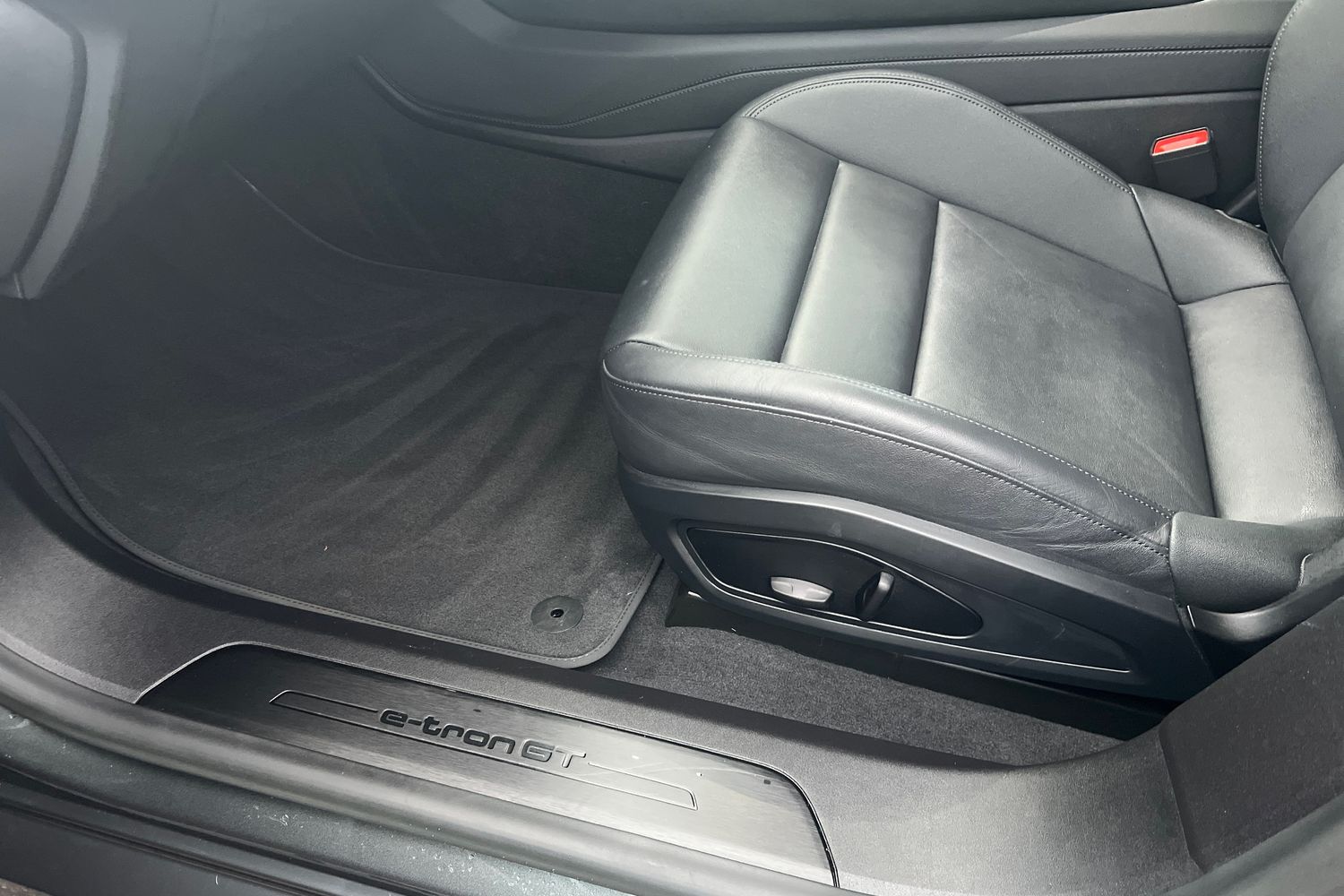 Used Audi e-tron GT 2023 for sale - 76683926: Photo 34