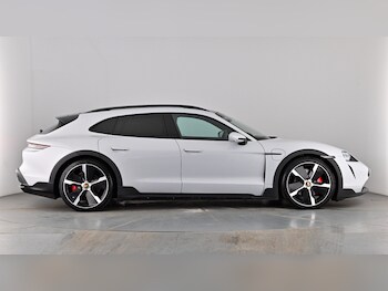 Used Porsche Taycan 2022 for sale - 78206765: Photo