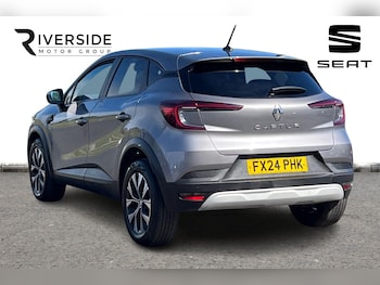 Used Renault Captur 2024 for sale - 77911140: Photo
