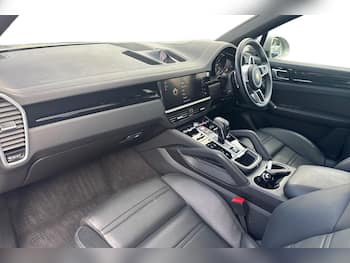 Used Porsche Cayenne 2023 for sale - 79431579: Photo
