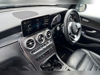 Used Mercedes-Benz GLC 2019 for sale - 78246812: Photo