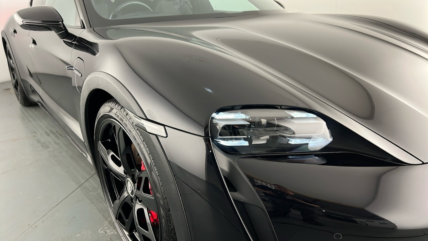 Used Porsche Taycan 2021 for sale - 77982970: Photo 28