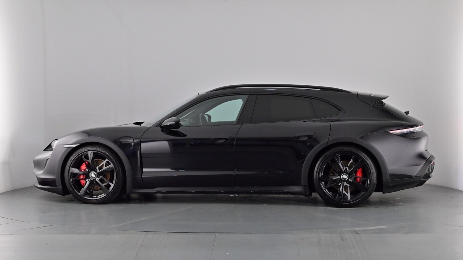 Used Porsche Taycan 2021 for sale - 77982970: Photo 42